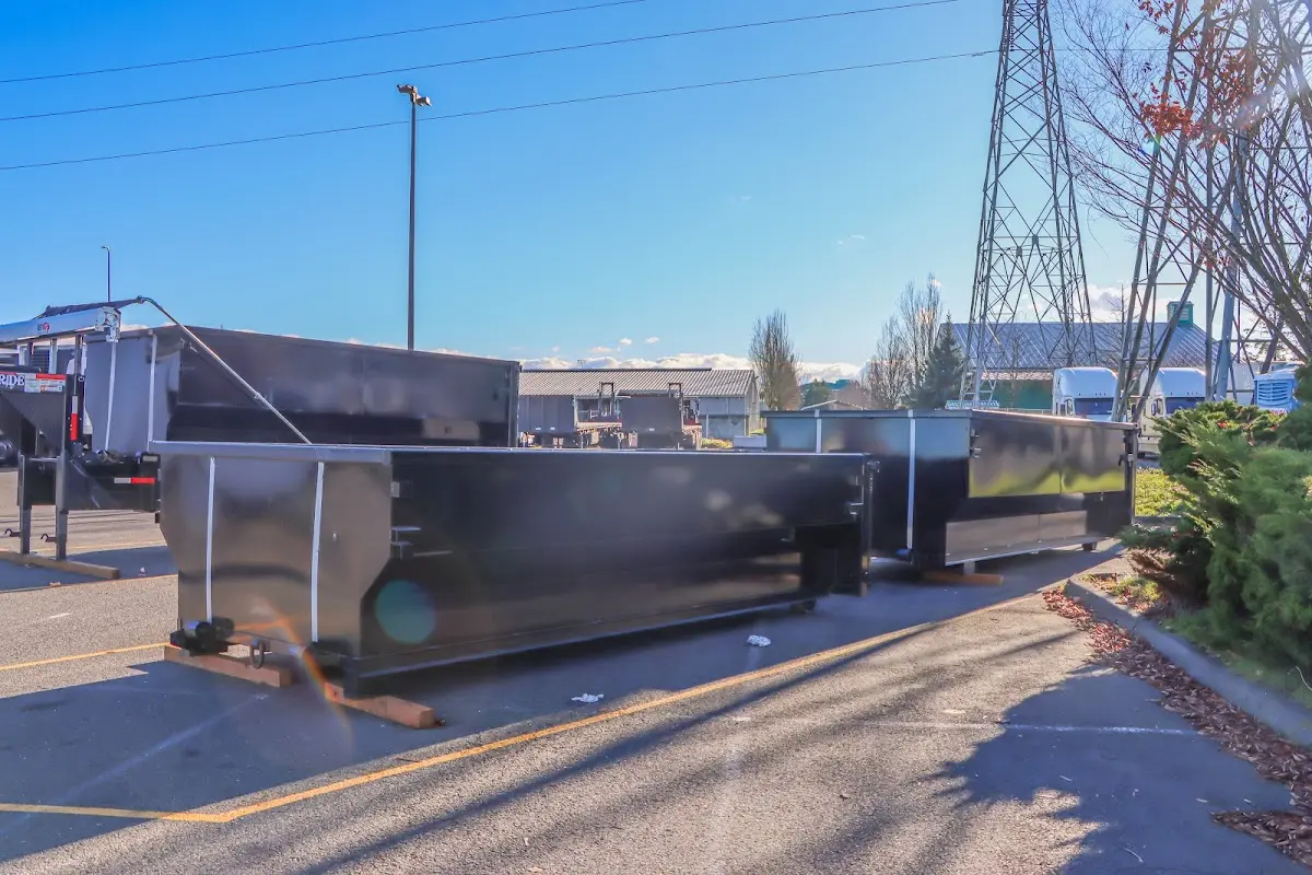 Professional dumpster rental and junk removal service in Mexico